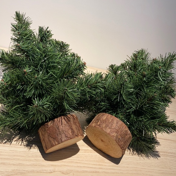 Christmas trees duo with wood base NWT - Picture 10 of 10